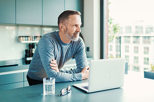 Business Portrait Mann Office On location Berlin Hamburg