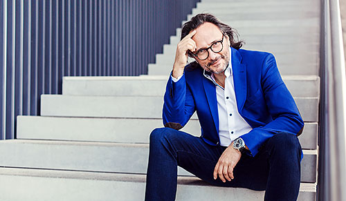 Business Portrait Mann Outdoor On location Berlin Hamburg