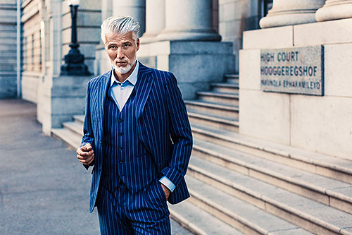 Business Portrait Mann Outdoor On location Berlin Hamburg
