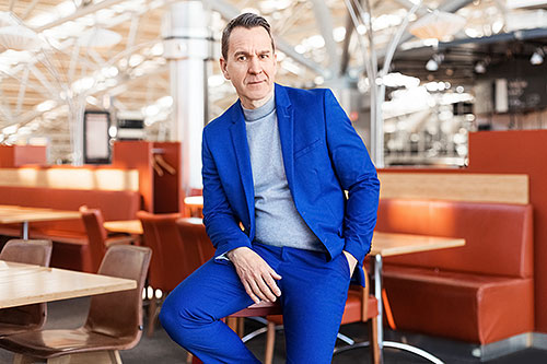 Business Portrait Mann On location Berlin Hamburg