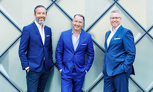 Business Portrait Gruppenbild Maener Outdoor On location Berlin Hamburg